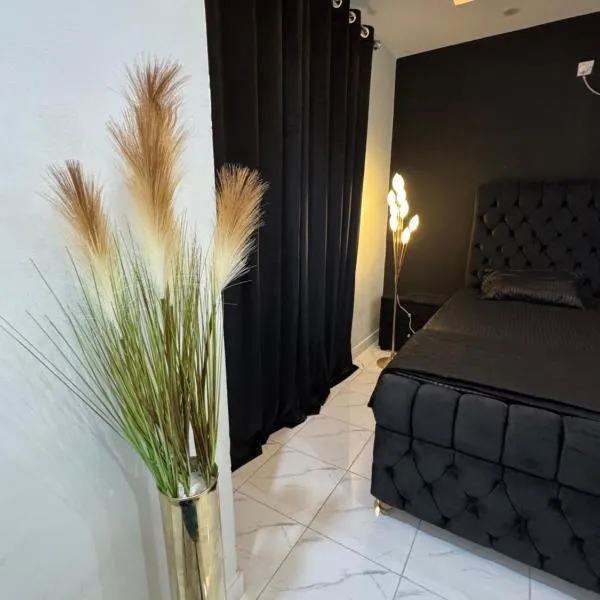 Furnished Apartment, hotel v destinaci Islámábád