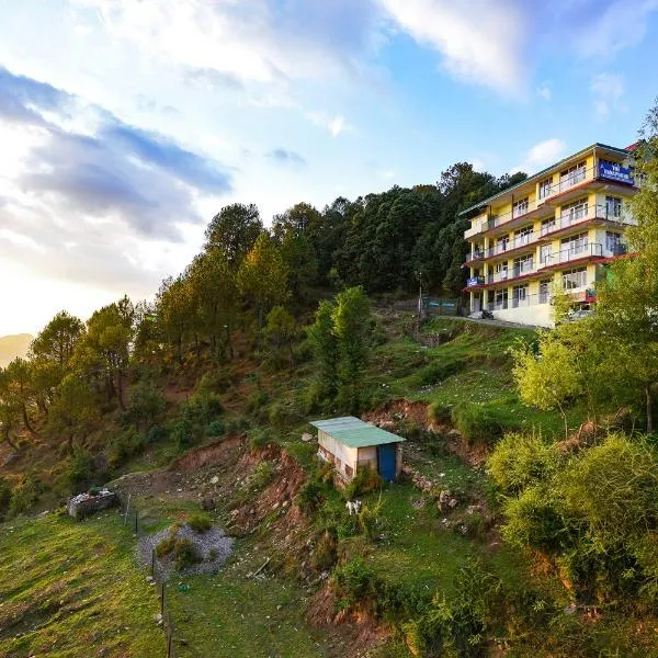 FabHotel SN Resort, hotel v destinaci Dharamsala