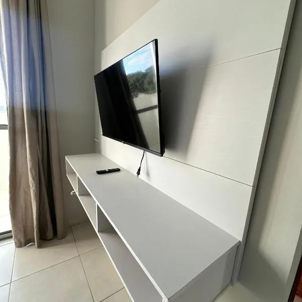 Apartamento em Penha próximo Beto Carrero e Praia, khách sạn ở Penha