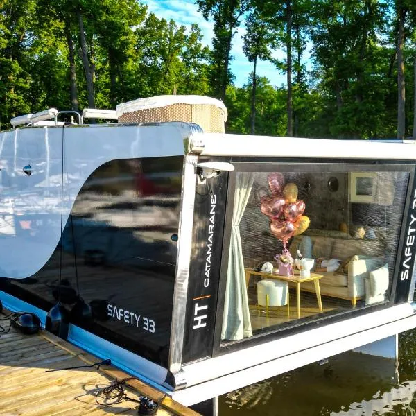 Houseboat- PerseuszOne – hotel w Iławie