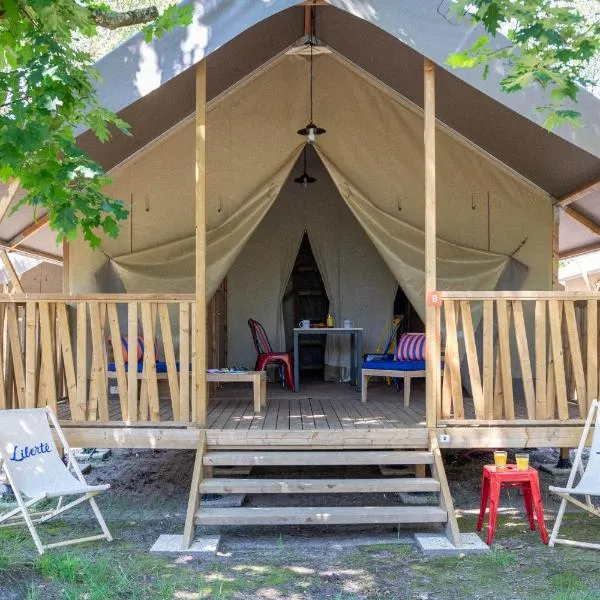 Camping Liberté Lacanau, hotel in Lacanau
