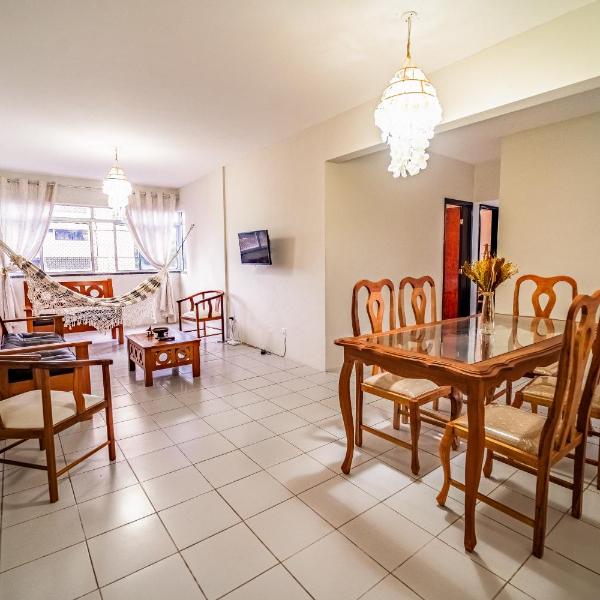 Apartamento a 1 quadra da praia