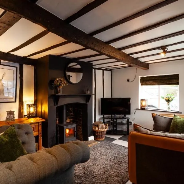 2 Bedroom Cottage in Debenham - The Old Toll House, hotel in Debenham