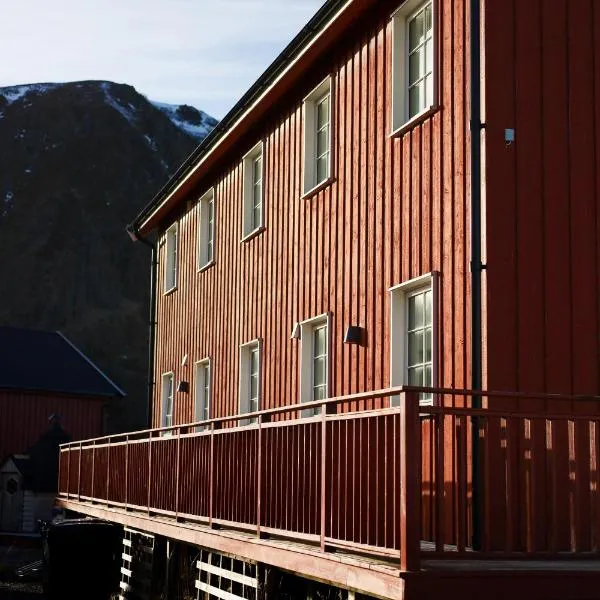 Villa Havgapet - Private Luxury Villa in the Heart of Lofoten, hotel in Ballstad