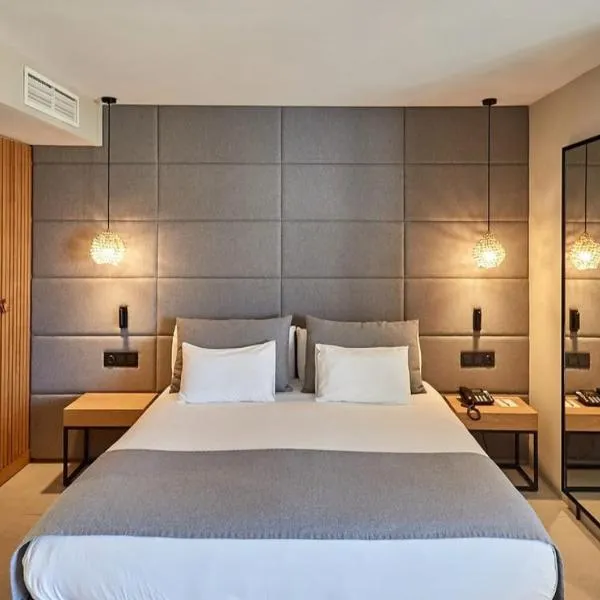 Grand Belwoood Near Delhi Airport, hotel v Novém Dillí