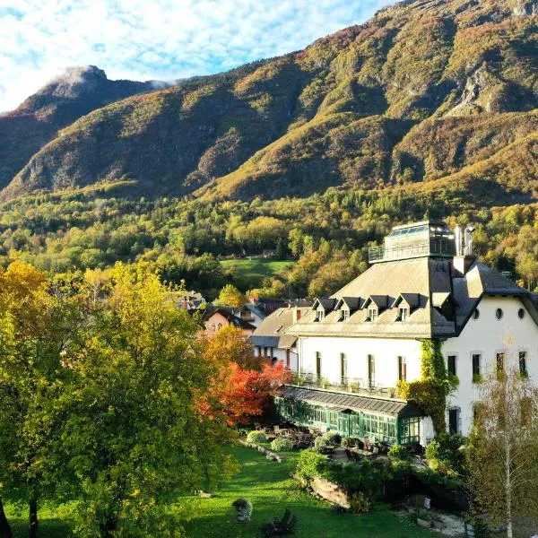 Boutique Hotel Dobra Vila Bovec、ボヴェツのホテル