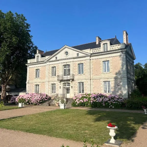 Le Petit Serrant - maison d'hôtes d'exception, hotel in Bouchemaine