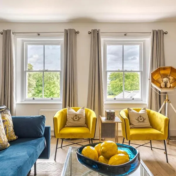 Stunning 1BR Riverside View Apartment, hotel v destinaci Kingston upon Thames