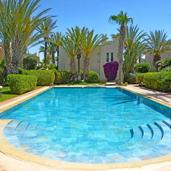 Magnifique Villa Golf du Soleil, hotel in Inezgane
