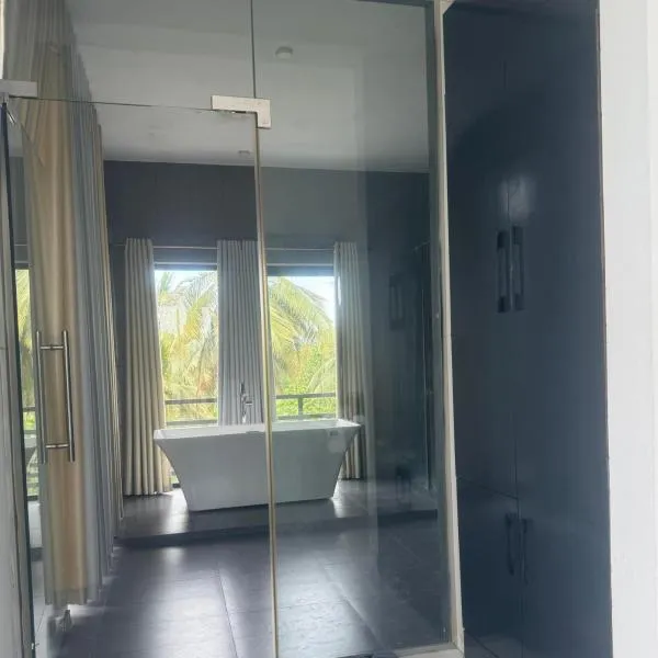 Pearl White Residency, hotel a Polonnaruwa
