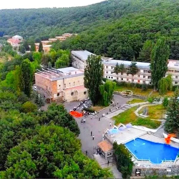 Дом Писателей Цахкадзора, hotel in Tsaghkadzor
