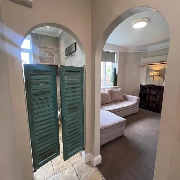 Cosy Elmhurst Studio Retreat, hotel v destinaci Croydon