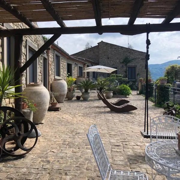 San Noto Antica Residenza di Caccia, hotel v destinaci Ficarra