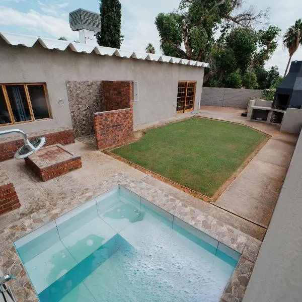 The Olive Branch Guesthouse and Animal Sanctuary, hotel v destinaci Upington
