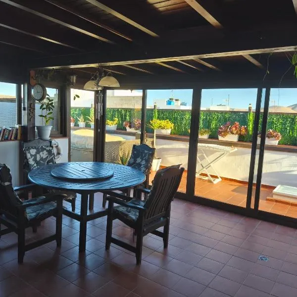casa orymar, hotel in Cotillo