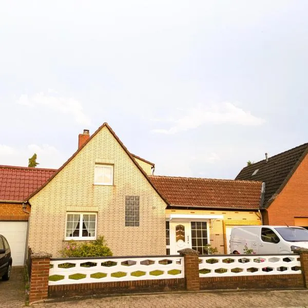 Queen of Safran Ferienhaus, hotel i Büddenstedt