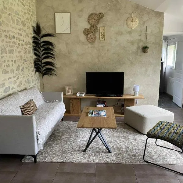 Gîte Rêve de Pomme、Monceaux-en-Bessinのホテル