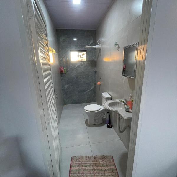 Casa com piscina e garagem privativa - Foto 4