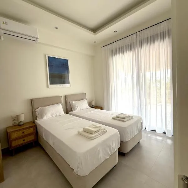 Proti Mare Villa by Toffee Homes, hotel v destinaci Marathopolis