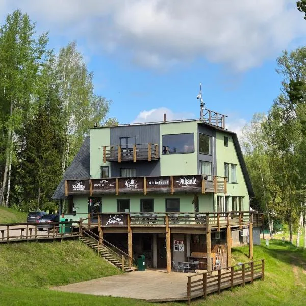 Kütioru puhkekeskus, hotell i Koloreino