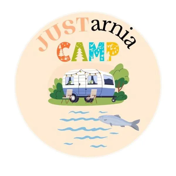 JustarniaCamp Przyczepa 5 osobowa, khách sạn ở Jastarnia