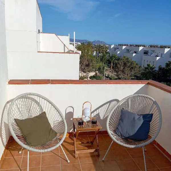 Ático Kárate, Hotel in Retamar