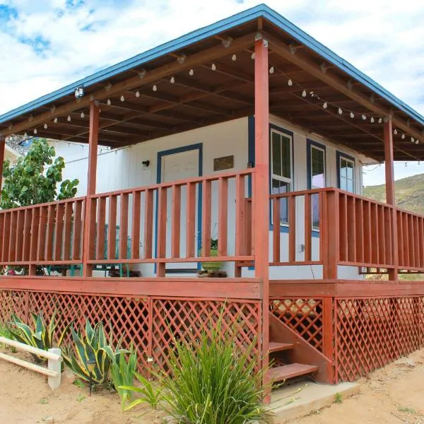 Lirios Tiny House en Valle de Guadalupe, hotel in Valle de Guadalupe