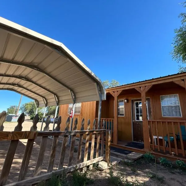 The Lodge at Ute Lake aka Yucca Motel and Cabins, Logan, NM, hotel in Logan