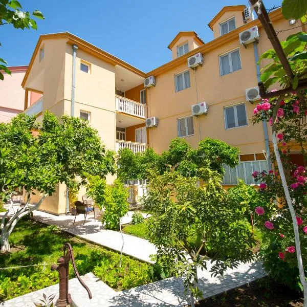 Apartments Dalila, hotel em Ulcinj