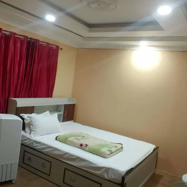 Radhey Studio Apartment: Pokhara şehrinde bir otel