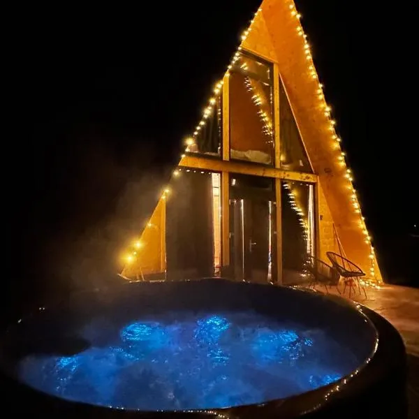 La Știubei Cabin, khách sạn ở Mărişel