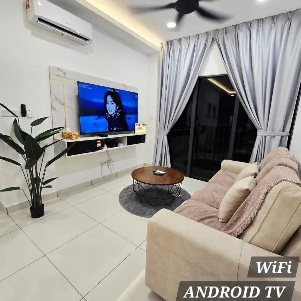 Comfy Cheras C180 Belakong Tradres Park 3BR 2 Bath Room 2 Carpark, hotel en Cheras