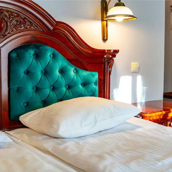 Hotel Górski, hotel v destinácii Wolbórz