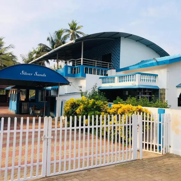 Siilver Sands Beach Villa- Malpe Beach, hotel v destinaci Malpe