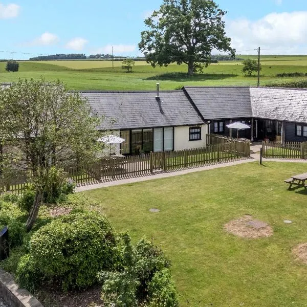 The Old Cart Shed, Hotel in Blandford Forum