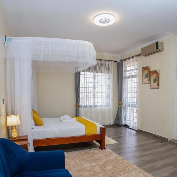 Luxury 2BR Apartment with AC, Wi Fi, Backup Power Ideal for Families , Bukoto, hotel in Kampala