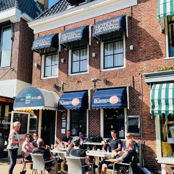 Hotel DeWaag Makkum, hotel v destinaci Makkum