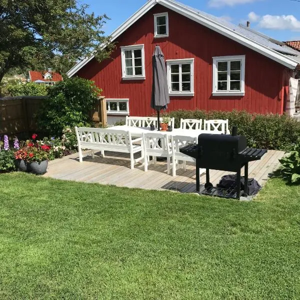 Rovor och Rum Rännet, hotel in Skärhamn