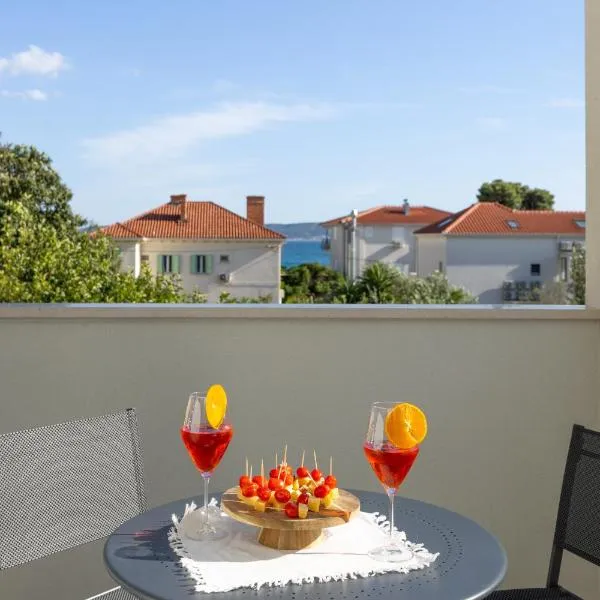 Apartment Happy Place, hotel v destinaci Kaštela