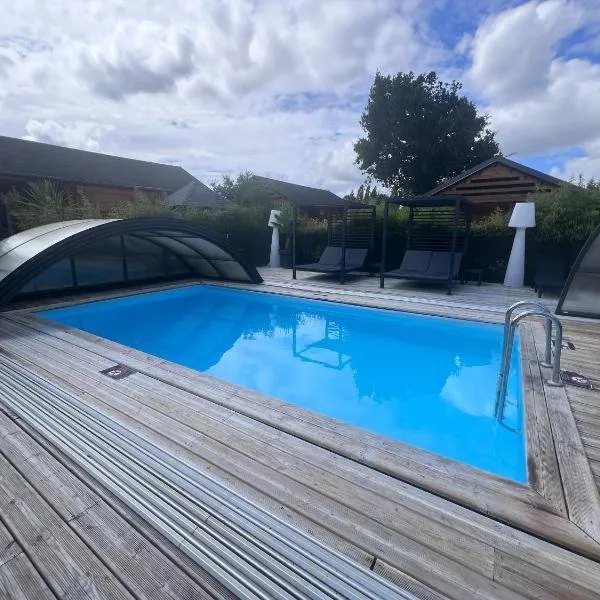 Gites d'Armor, hotel v destinaci Treguidel