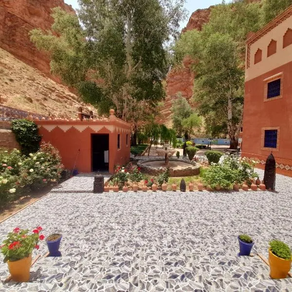 Berbère de la Montagne HoteL, hotel v destinaci Imdiazene