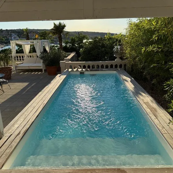 Pavi apartments Vila Amalia, hotel v destinaci Šilo