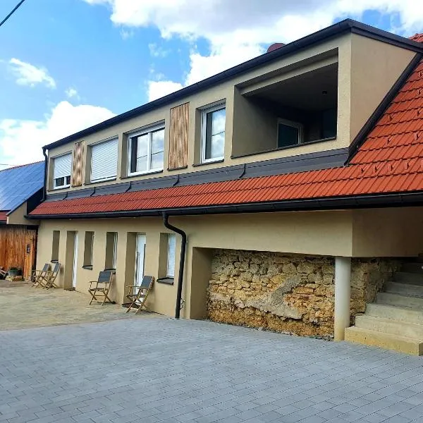 Sinnvoll - Ferienwohnung1, Hotel in Sankt Anna am Aigen