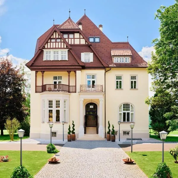 TAUROA Steirerschlössl, hotell sihtkohas Zeltweg