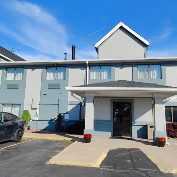 Quality Inn & Suites: Benton Harbor şehrinde bir otel