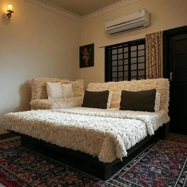 Hotel Ayushman Grand, hotel in Jabalpur