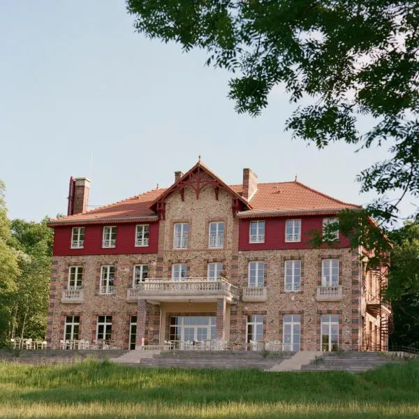 Repère Sauvage, hotel em La Ville-aux-Clercs