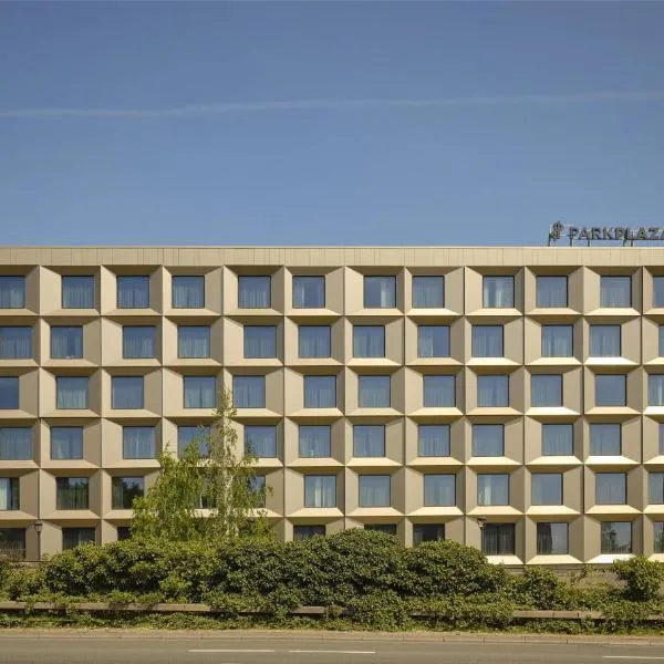 Park Plaza London, Park Royal, hotel v Londýně