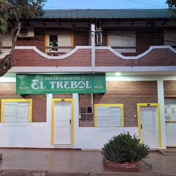 Departamentos por día El Trébol N4, hotel en Paso de los Libres