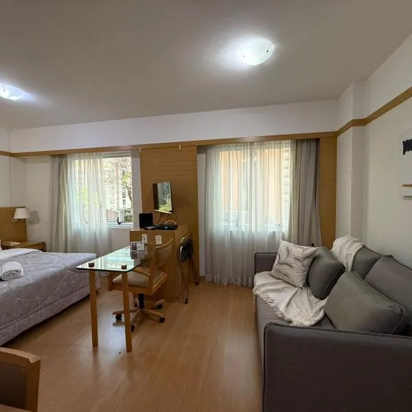 Paulista Classic Flat Bela Cintra 672 São Paulo, hotel u gradu 'São Paulo'